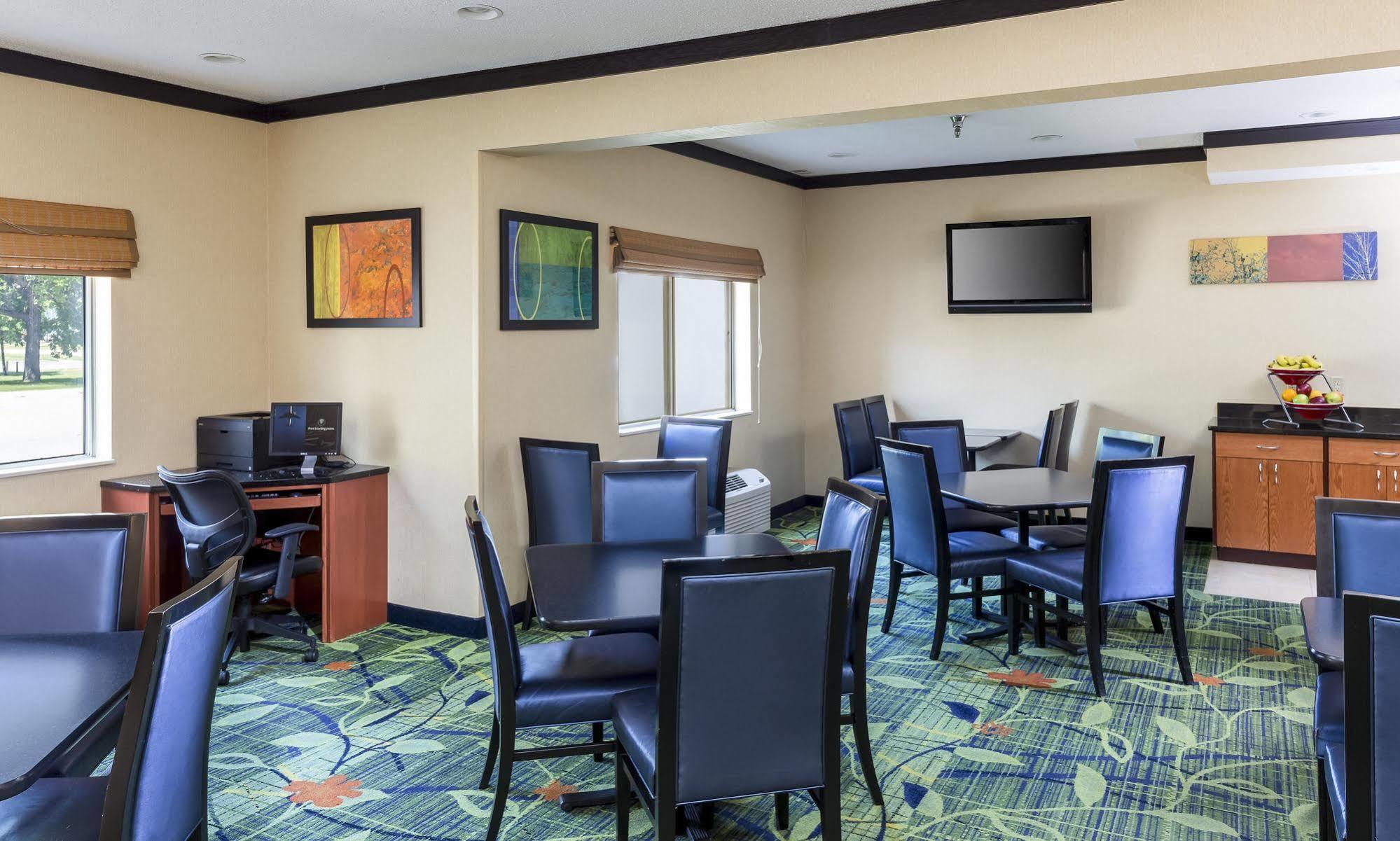 Fairfield Inn By Marriott Forsyth Decatur Exterior foto